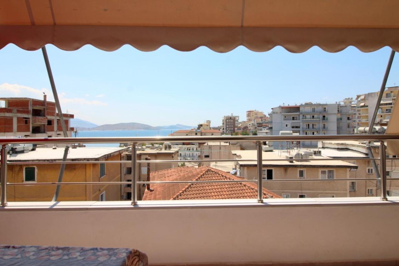 Mona'S Hostel Sarande Ngoại thất bức ảnh